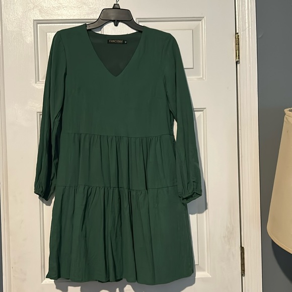 Cute GreenMini- perfect for St Patrick's day or any day - Picture 1 of 11